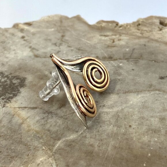 Artisan Textured Sterling Silver 925 Copper Mixed Metal Spiral Stud Earrings - Picture 6 of 16